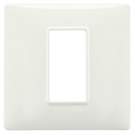 Placca Vimar Plana 1 modulo colore avorio, materiale plastica, superficie brillante.