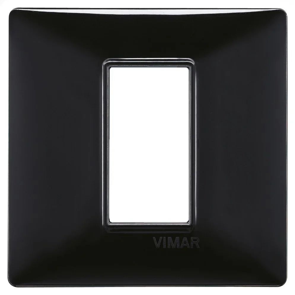 Placca Vimar Plana 1 Modulo Colore Nero SKU 14641.05 - Design Elegante e Brillante in Plastica Resistente
