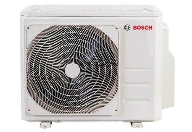 Unità esterna del climatizzatore Junkers Bosch Climate 5000, design elegante e alta efficienza energetica.