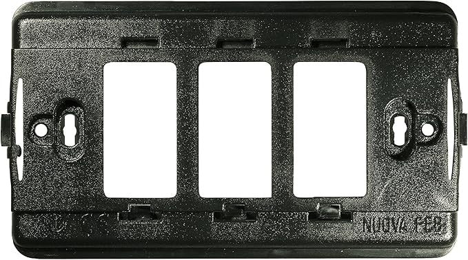 Supporto 3P Policarb FEB 2603 in nero per montaggio a parete di scatole rettangolari e serie Laser.