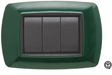 Placca Life 4 posti verde scuro FEB 2984/VS, design elegante con tre pulsanti, per installazione elettrica.