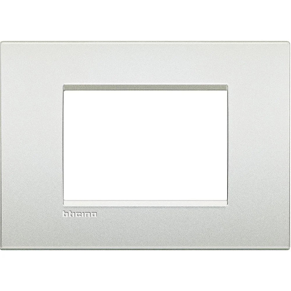 Bticino Livinglight AIR LNC4803PR - Placca 3 Moduli Bianco Perla Ultra-Sottile